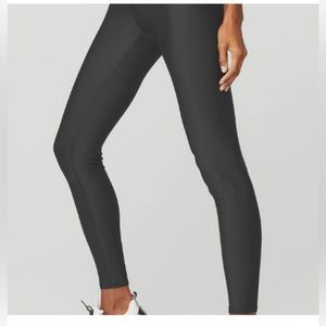 ALO YOGA 7/8 HIGH-WAIST AIRLIFT LEGGING (Anthracite)
